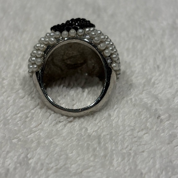 Vintage Statement Pearl & Black Rhinestone Ring - Size 7 - Picture 13 of 17